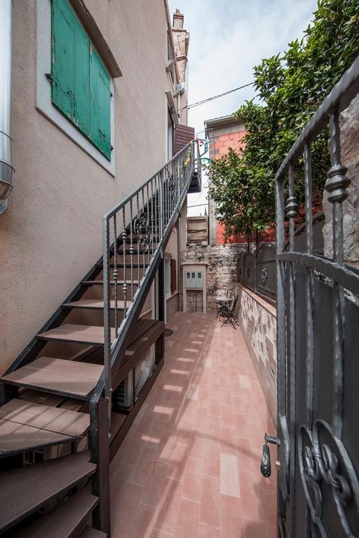 Riva Suite 2 Komiža Εξωτερικό φωτογραφία